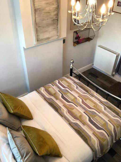 Mumbles - Modern Apartment With Panoramic Sea Views Oystermouth Exterior foto