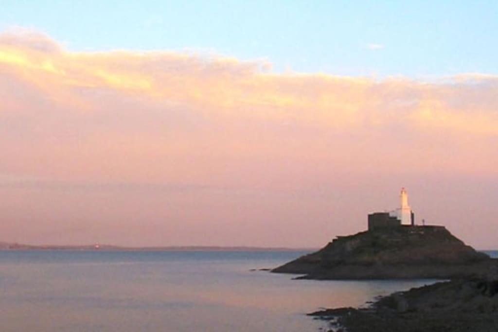Mumbles - Modern Apartment With Panoramic Sea Views Oystermouth Exterior foto